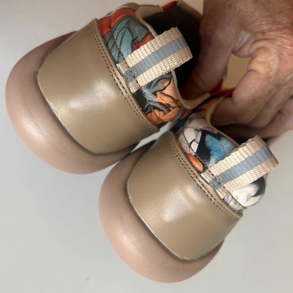 Onehorse Women's Slip-On Loafers - Picture 5 of 6